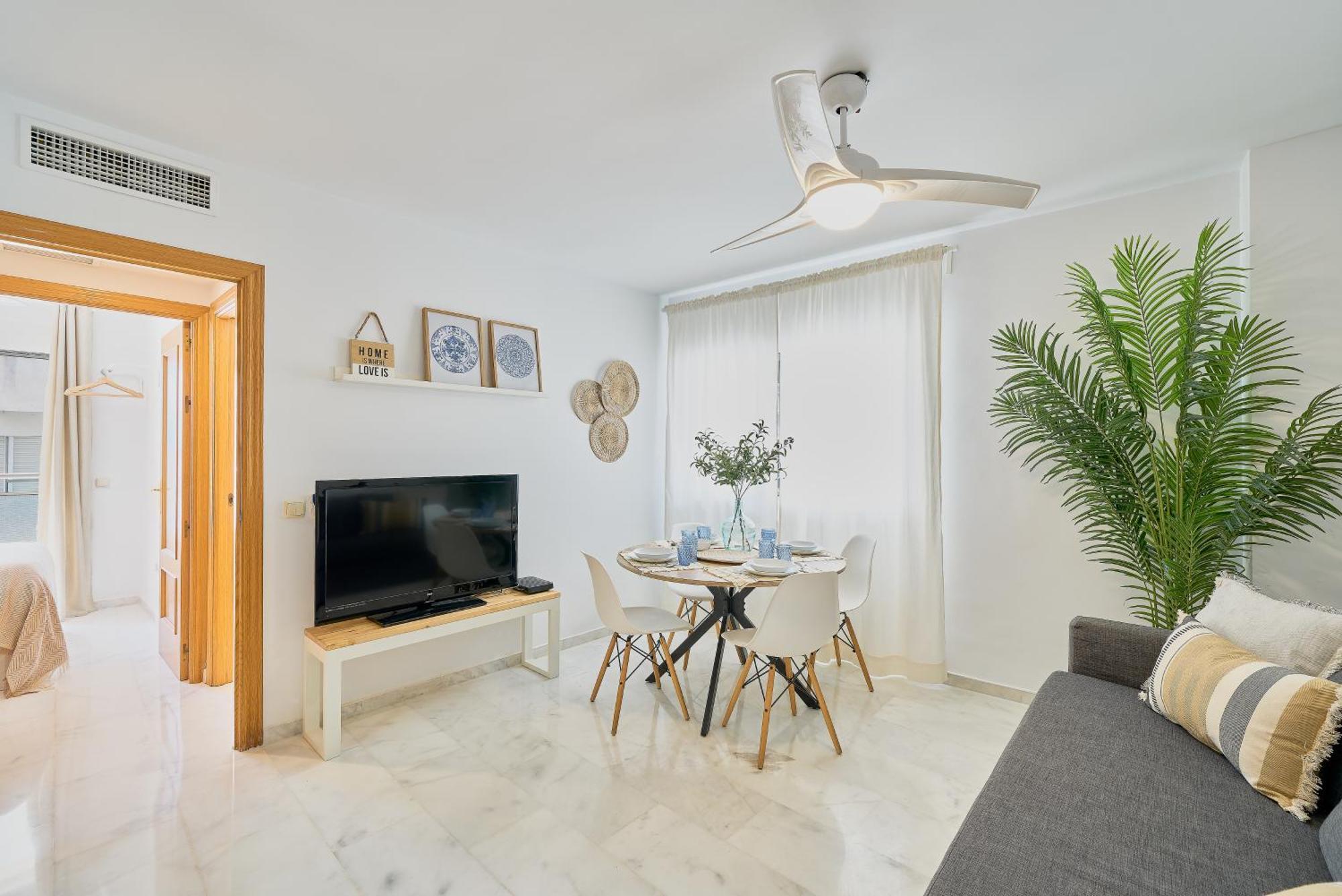 Fuengirola Beach Apartment By Stay Belonio 외부 사진
